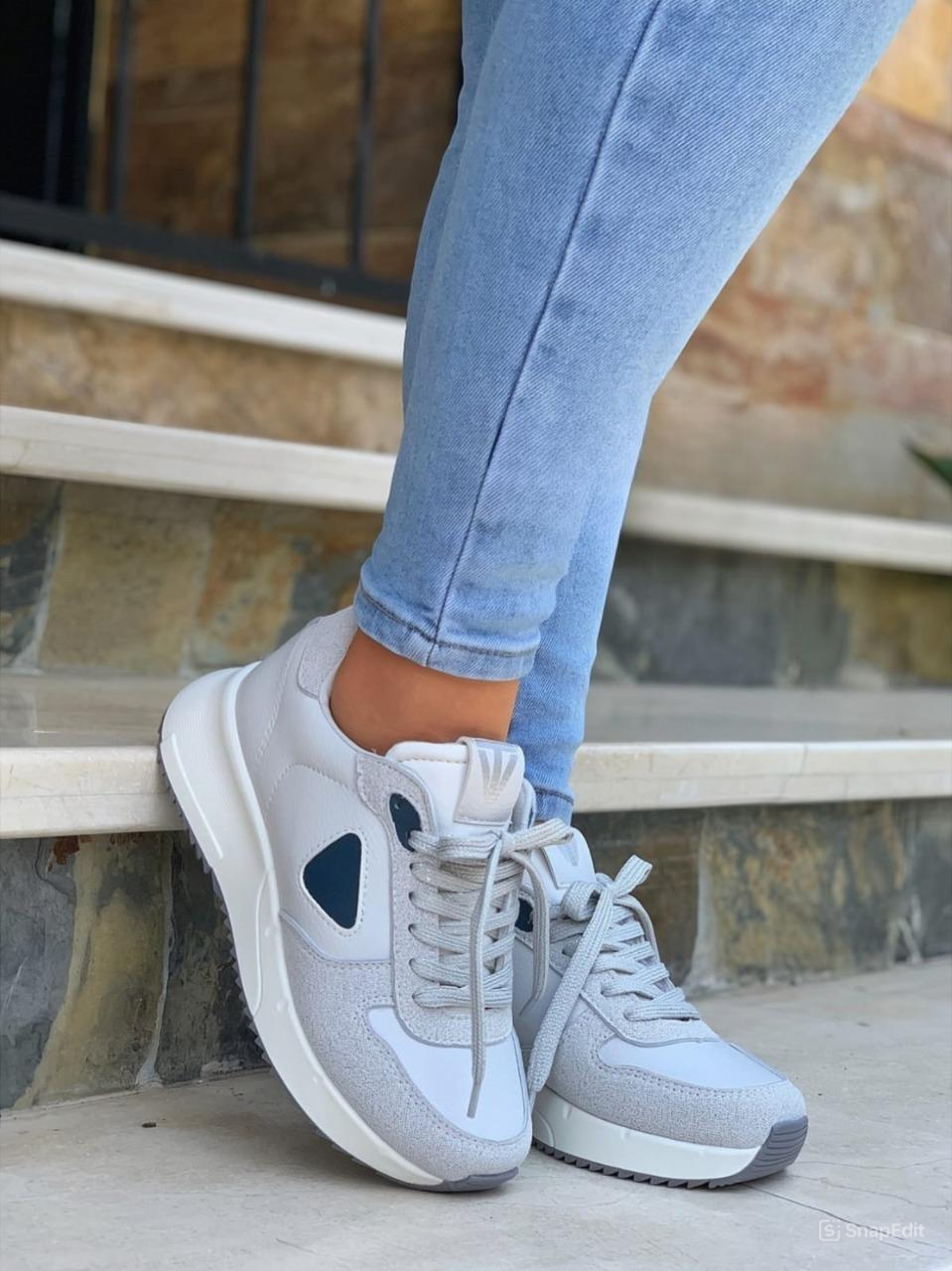 Tenis casual de mujer Vale Gris